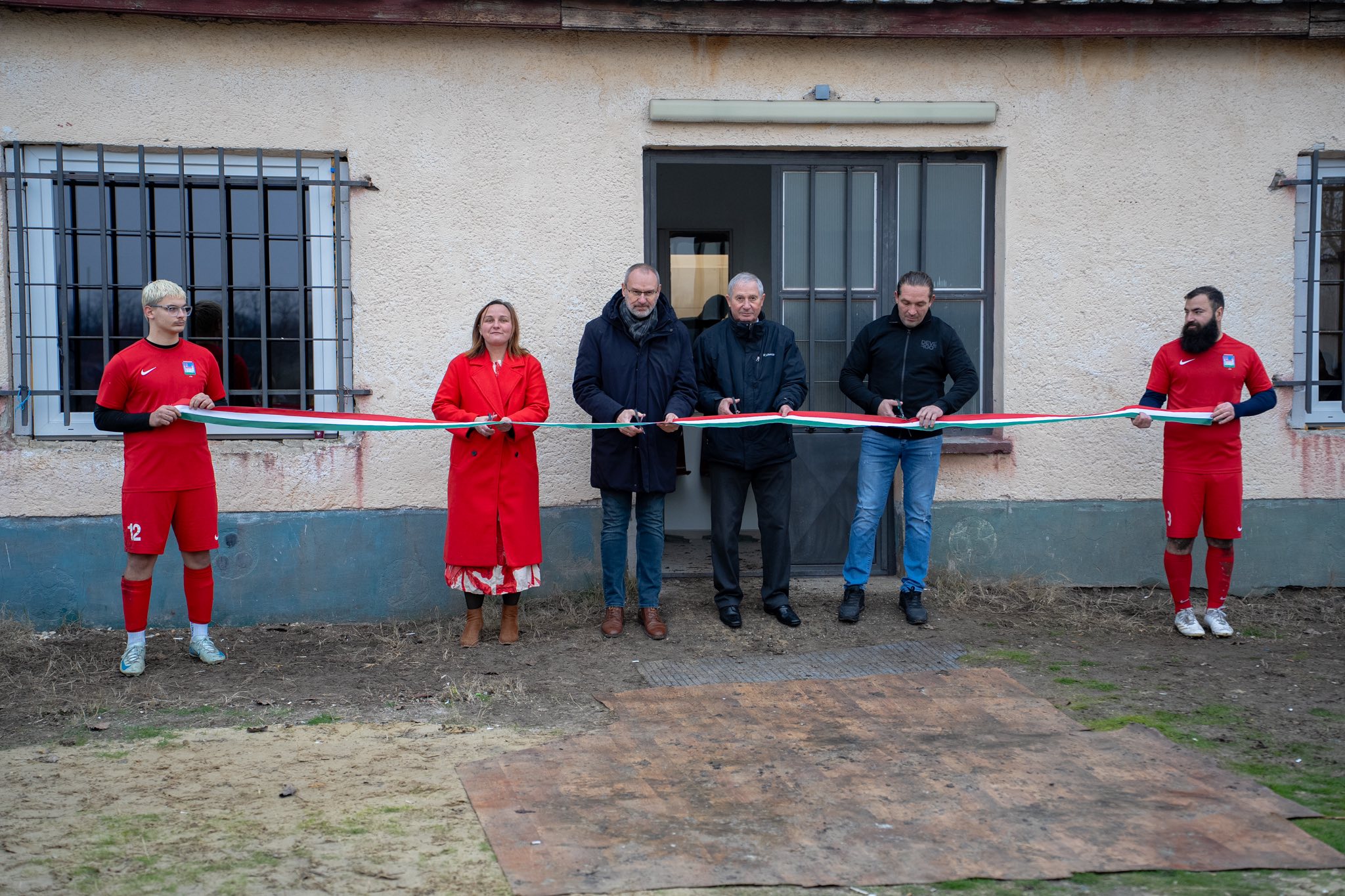 592696976_1207128997897388_6339459052843706769_n